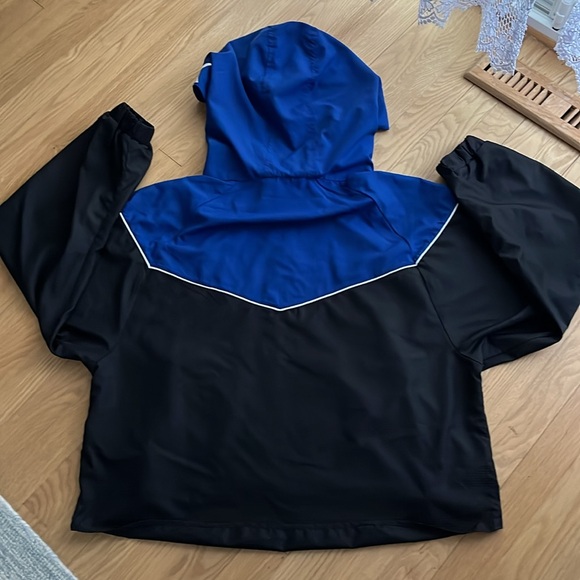 IVY PARK Blue and Black Jacket with Chevron Design - Picture 11 of 11